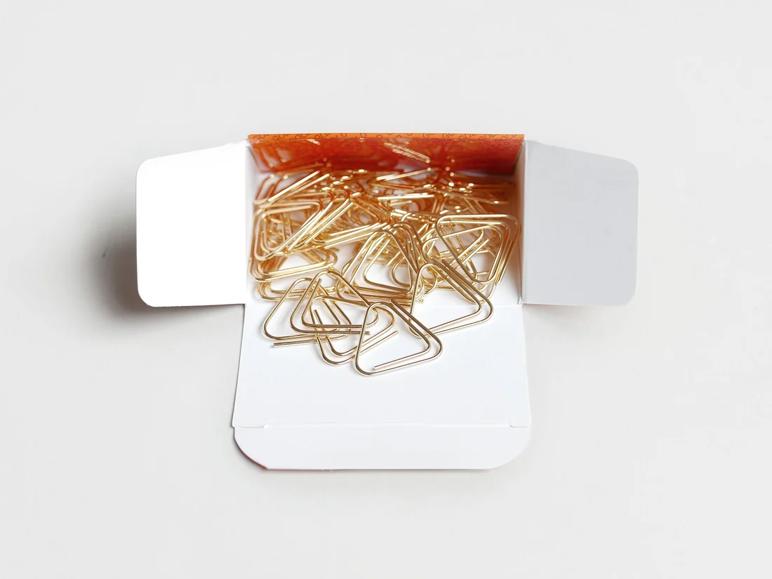 CORNER CLIPS